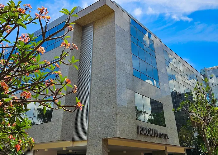 Naoum Hotel