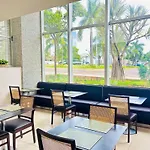 Naoum Hotel