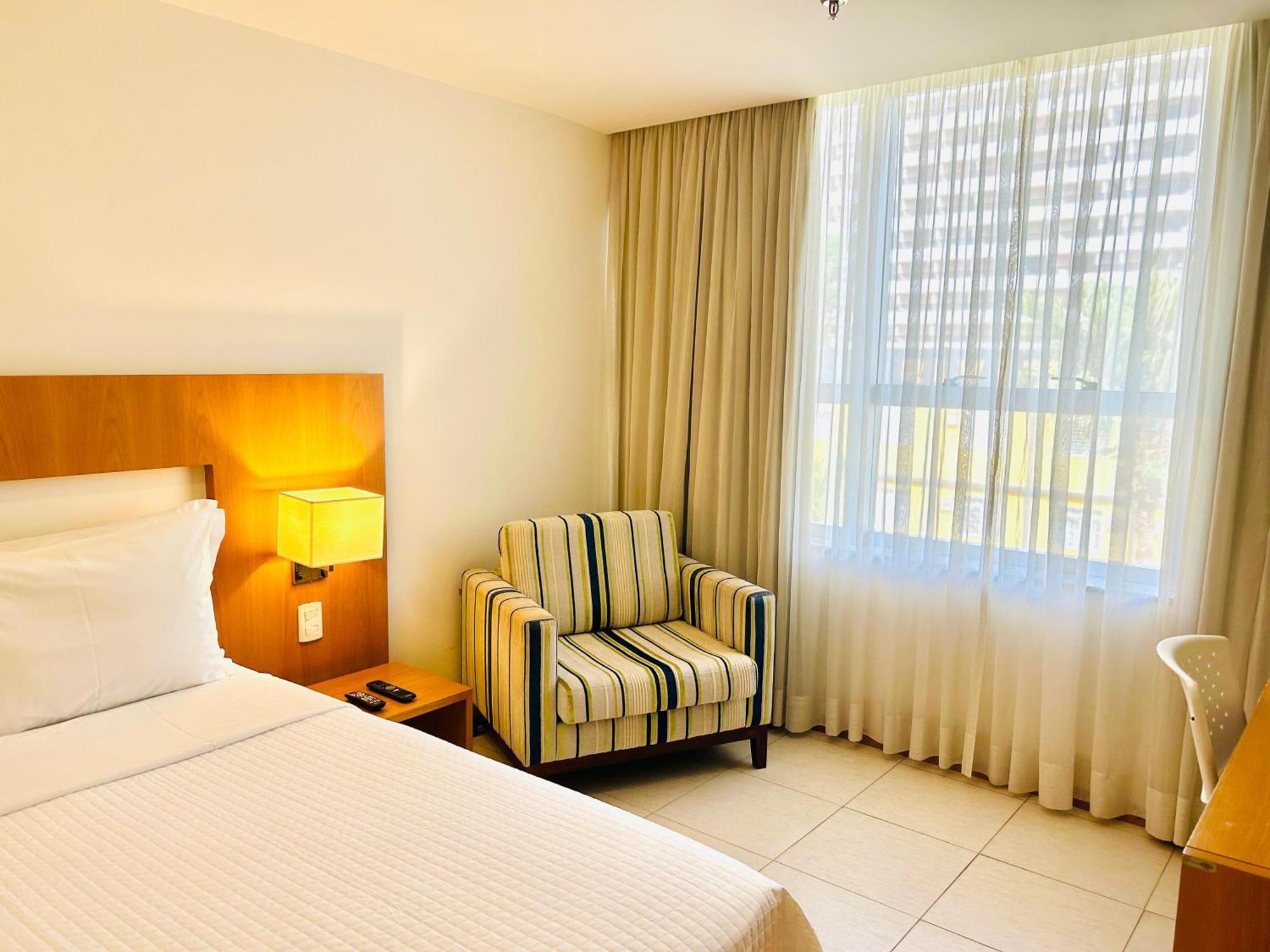 Naoum Hotel